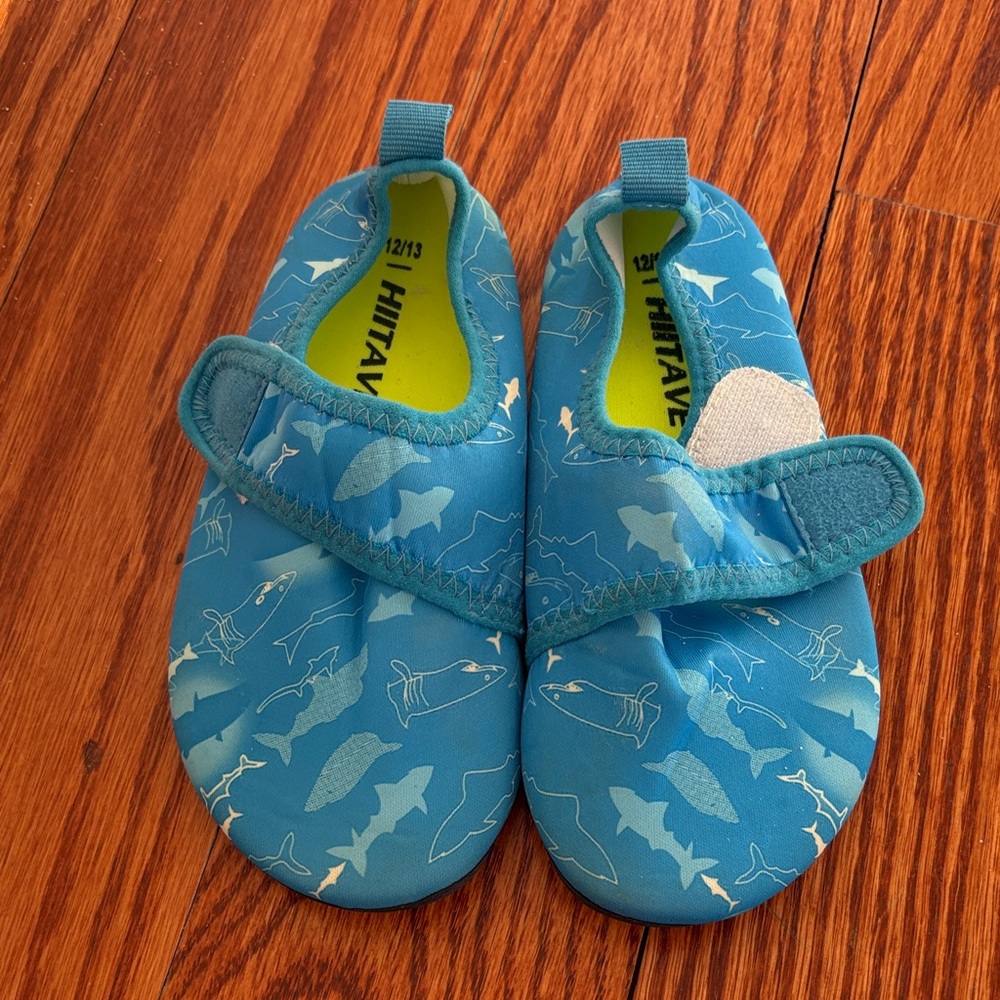 Water Shows - Hiitave Blue Little Kids with Shark Design U12/13